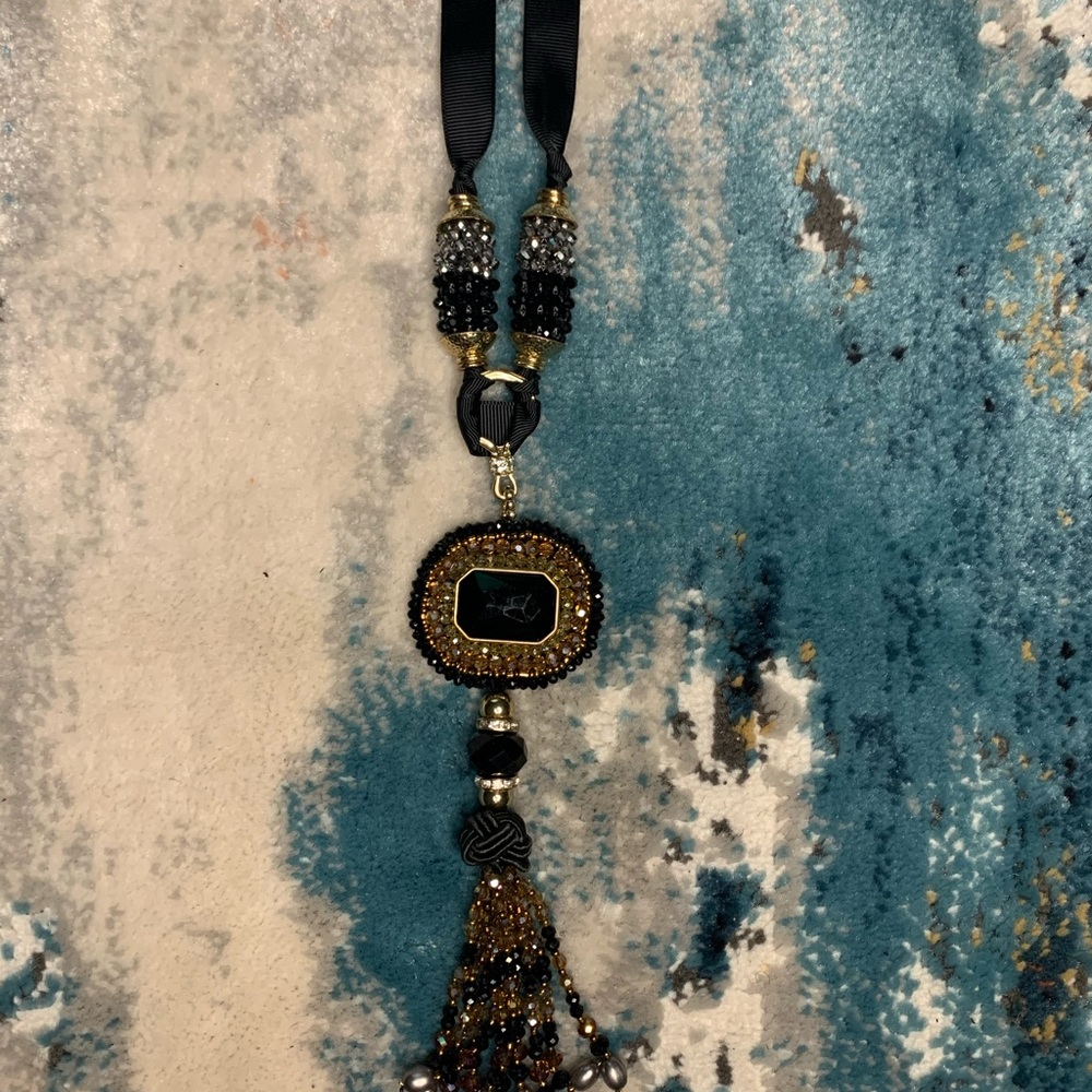 Detailed necklace